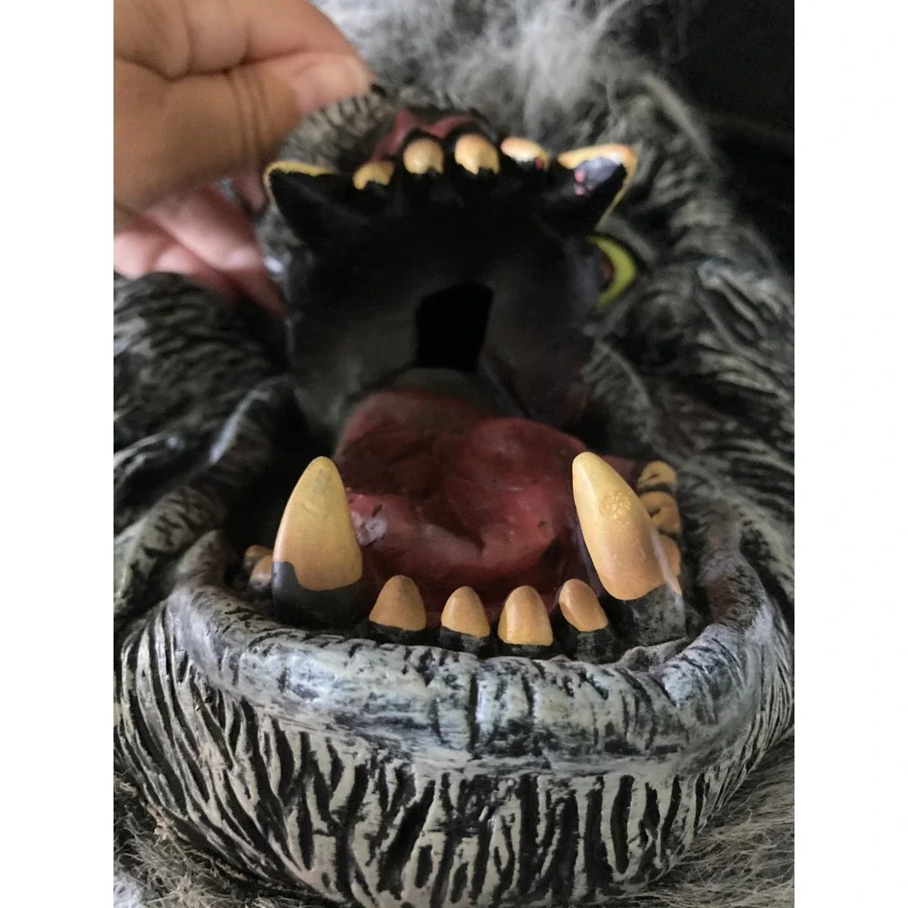 N/A gray werewolf